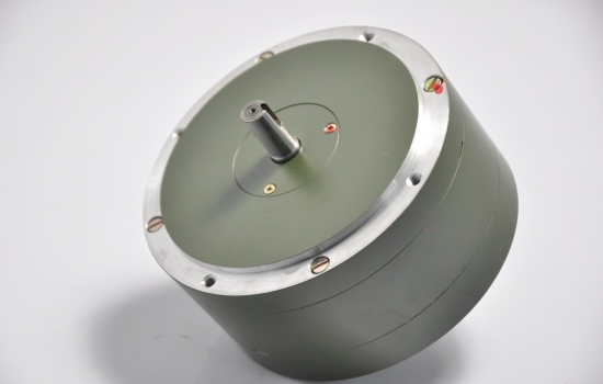 力矩電機(jī)轉(zhuǎn)速工作的條件是什么?